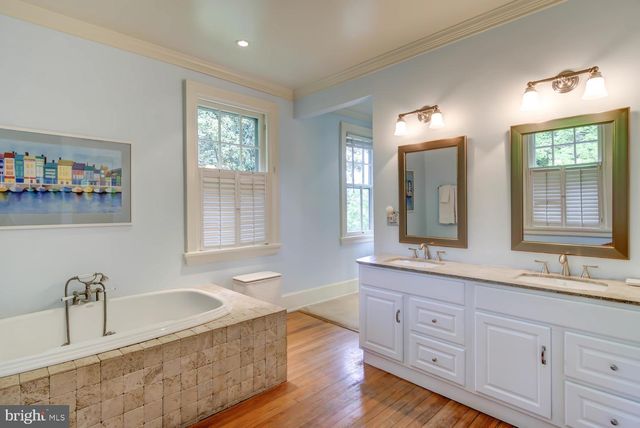 $1,525,000 | 400 North View Terrace, Alexandria, VA 22301
