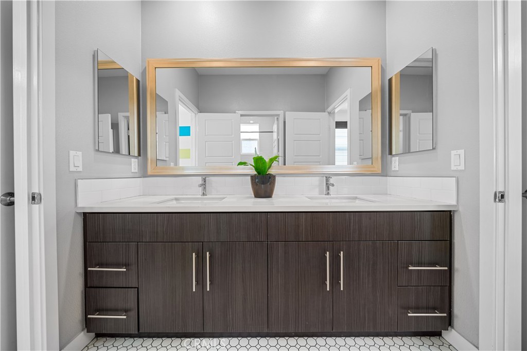 814 Beacon Irvine, CA 92618 - Photo 26 of 67