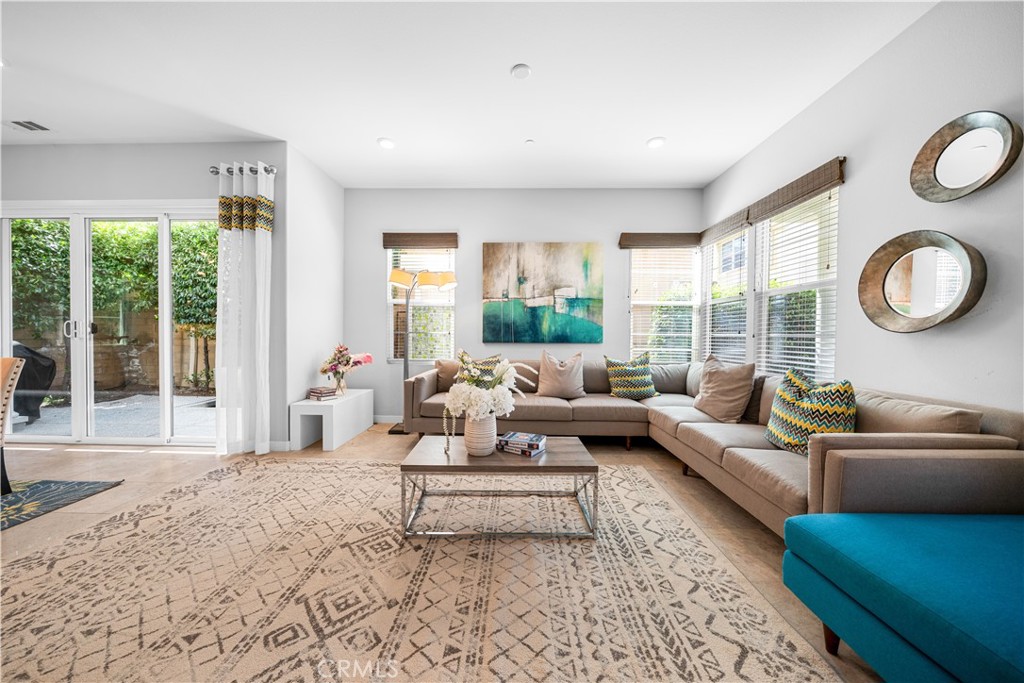 814 Beacon Irvine, CA 92618 - Photo 4 of 67