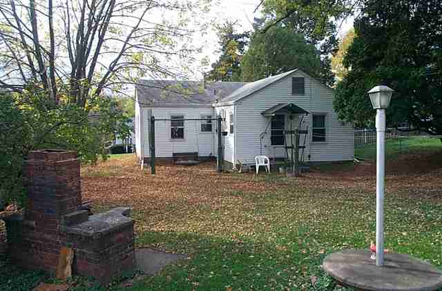3136 Telegraph Road Davenport, IA 52804 - Photo 2 of 12 Gallery Image 2