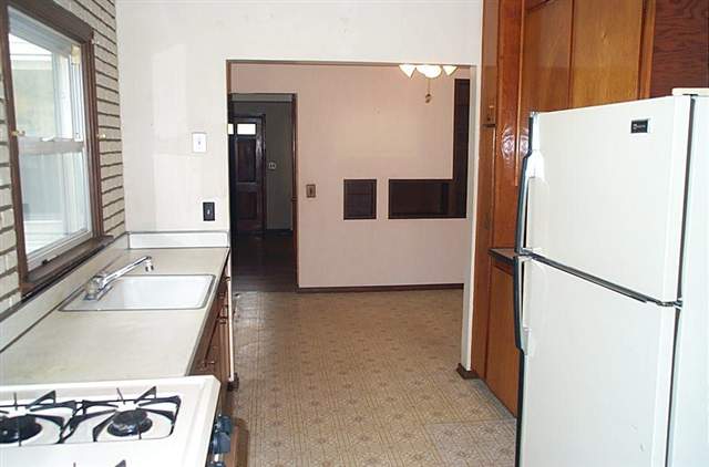 3136 Telegraph Road Davenport, IA 52804 - Photo 8 of 12 Gallery Image 8