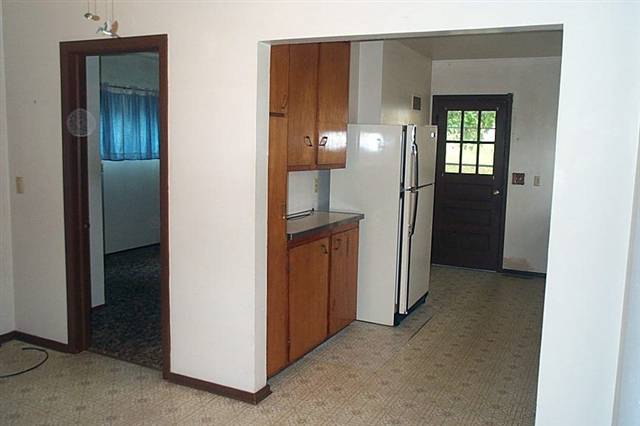 3136 Telegraph Road Davenport, IA 52804 - Photo 10 of 12 Gallery Image 10