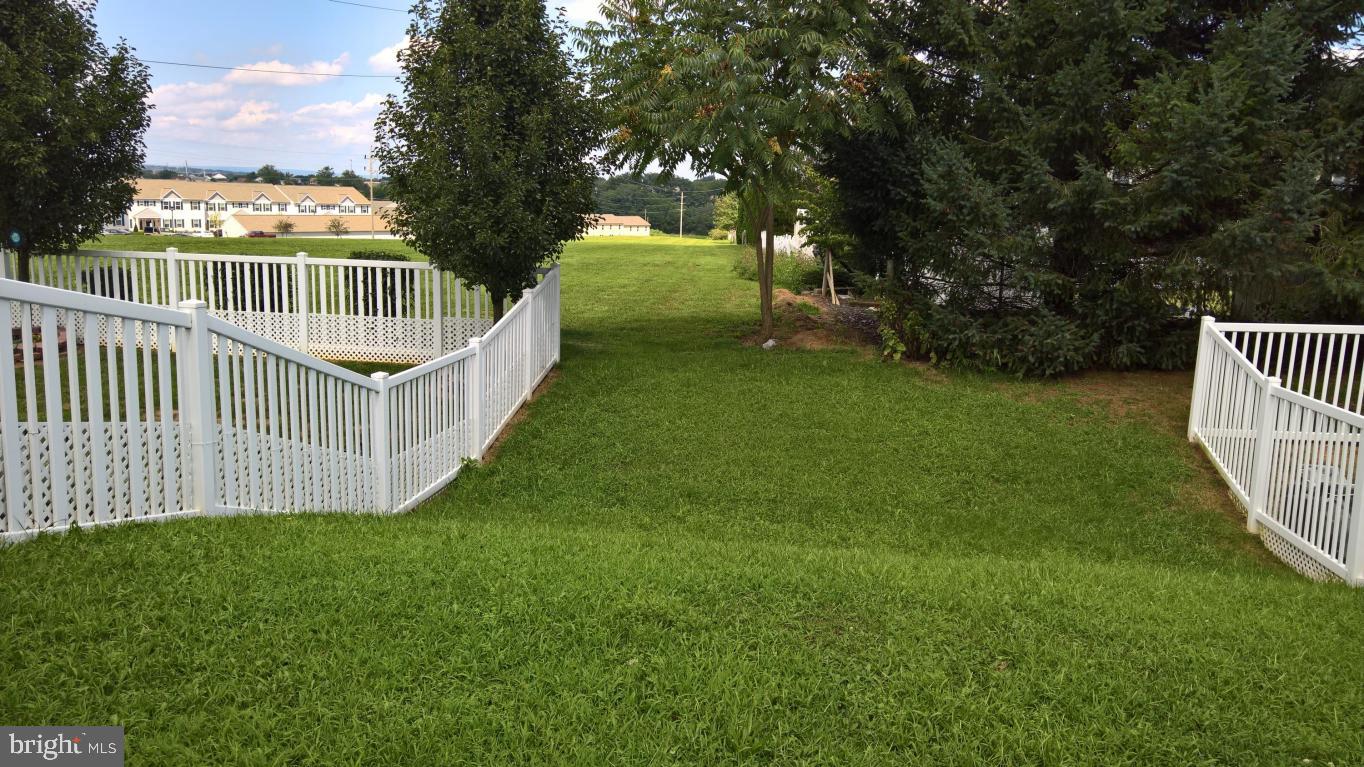 612 Fox Ridge Lane Lebanon, PA 17042 - Photo 26 of 37 Gallery Image 26