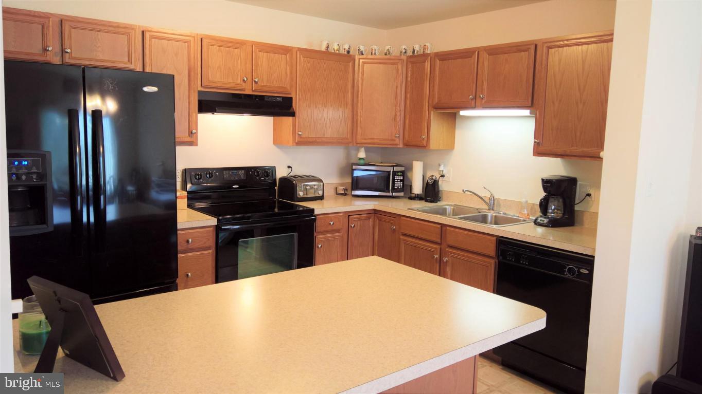 612 Fox Ridge Lane Lebanon, PA 17042 - Photo 9 of 37 Gallery Image 9
