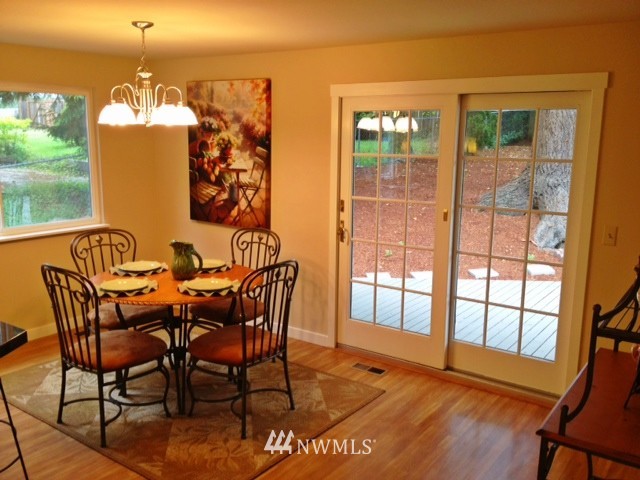 19805 34th Drive Southeast Bothell, WA 98012 - Photo 5 of 9 Gallery Image 5