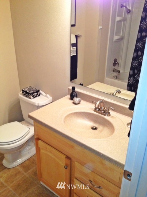 19805 34th Drive Southeast Bothell, WA 98012 - Photo 7 of 9 Gallery Image 7