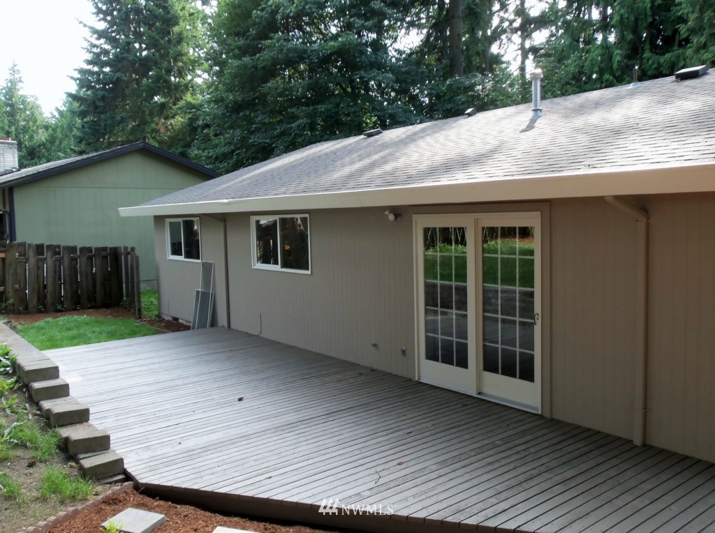 19805 34th Drive Southeast Bothell, WA 98012 - Photo 8 of 9 Gallery Image 8
