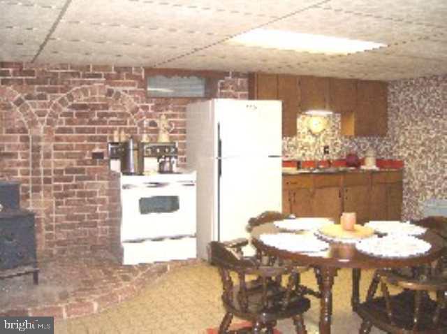 224 Oak Road New Bloomfield, PA 17068 - Photo 9 of 12 Gallery Image 9