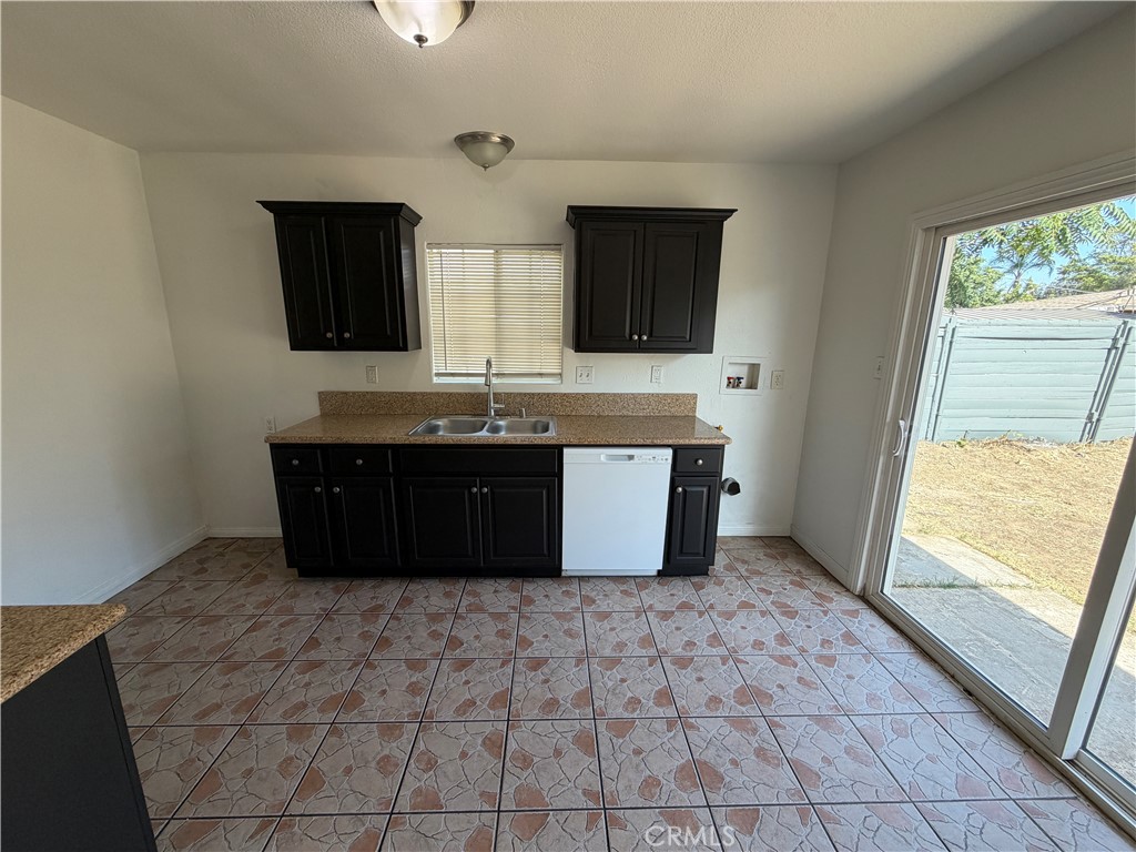 5750 Willard Way Riverside, CA 92504 - Photo 10 of 36