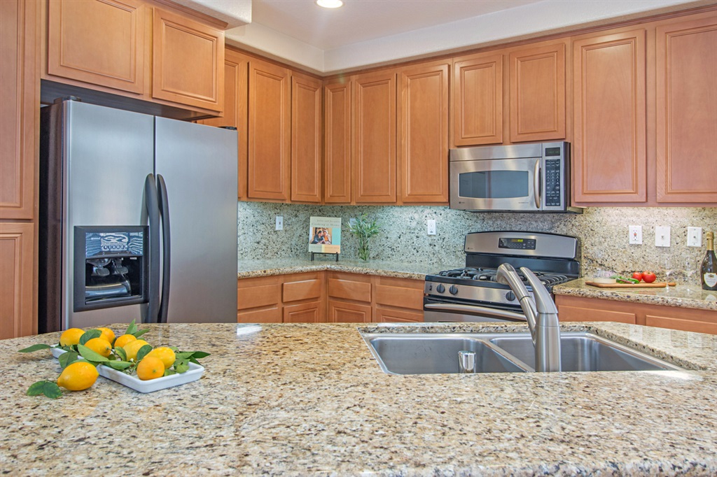 820 Almond Road San Marcos, CA 92078 - Photo 10 of 25