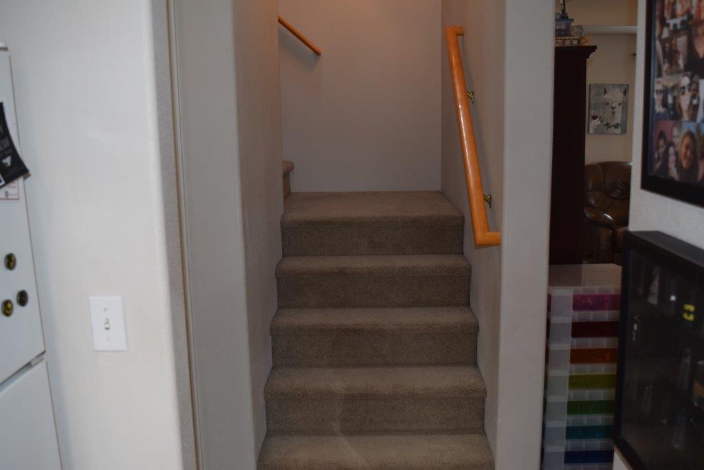 636 Shadow Way Central Point, OR 97502 - Photo 13 of 23 DSC_0035