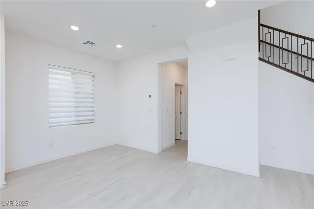 $2,800 | 11683 Desert Hollow Avenue, Las Vegas, NV 89138