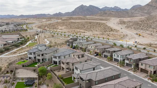 $2,800 | 11683 Desert Hollow Avenue, Las Vegas, NV 89138