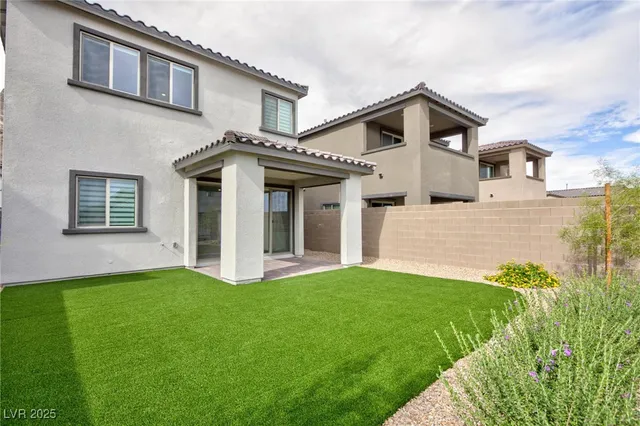 $2,800 | 11683 Desert Hollow Avenue, Las Vegas, NV 89138