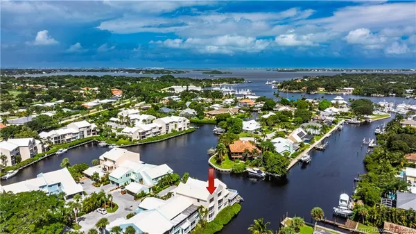 $299,000 | 3901 Southeast St Lucie Boulevard, Unit B14, Stuart, FL 34997