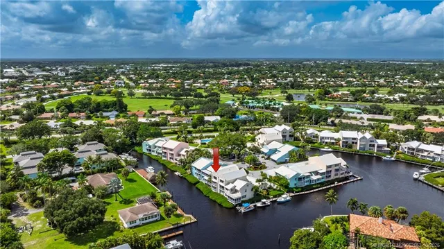 $299,000 | 3901 Southeast St Lucie Boulevard, Unit B14, Stuart, FL 34997