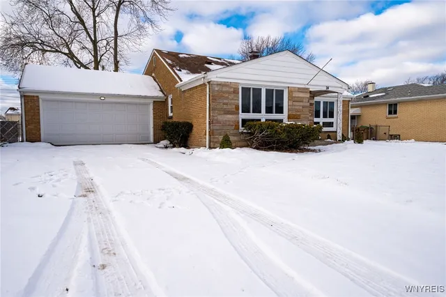 $2,200 | 24 Honduras Lane, Cheektowaga, NY 14225