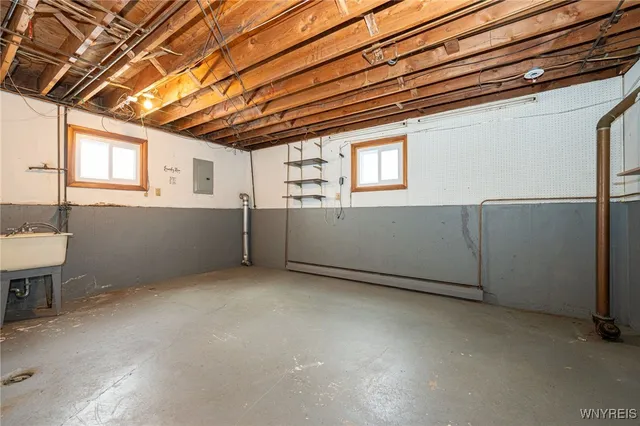 $2,200 | 24 Honduras Lane, Cheektowaga, NY 14225