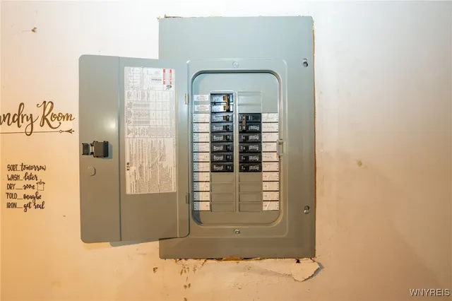 $2,200 | 24 Honduras Lane, Cheektowaga, NY 14225