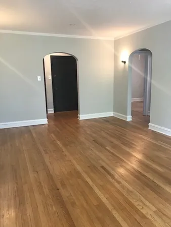 $2,300 | 4858 North Hermitage Avenue, Unit 3A, Chicago, IL 60640