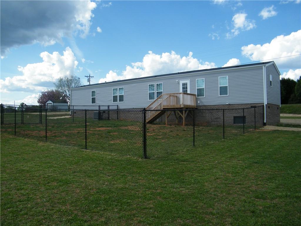 4268 Beach Road Hudson, NC 28638 - Photo 2 of 24