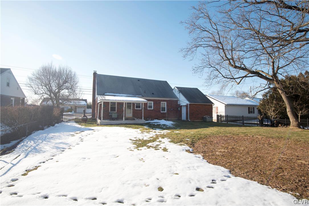 531 Parkway Road Allentown, PA 18104 - Photo 3 of 29 YARD VIEW (BACK)