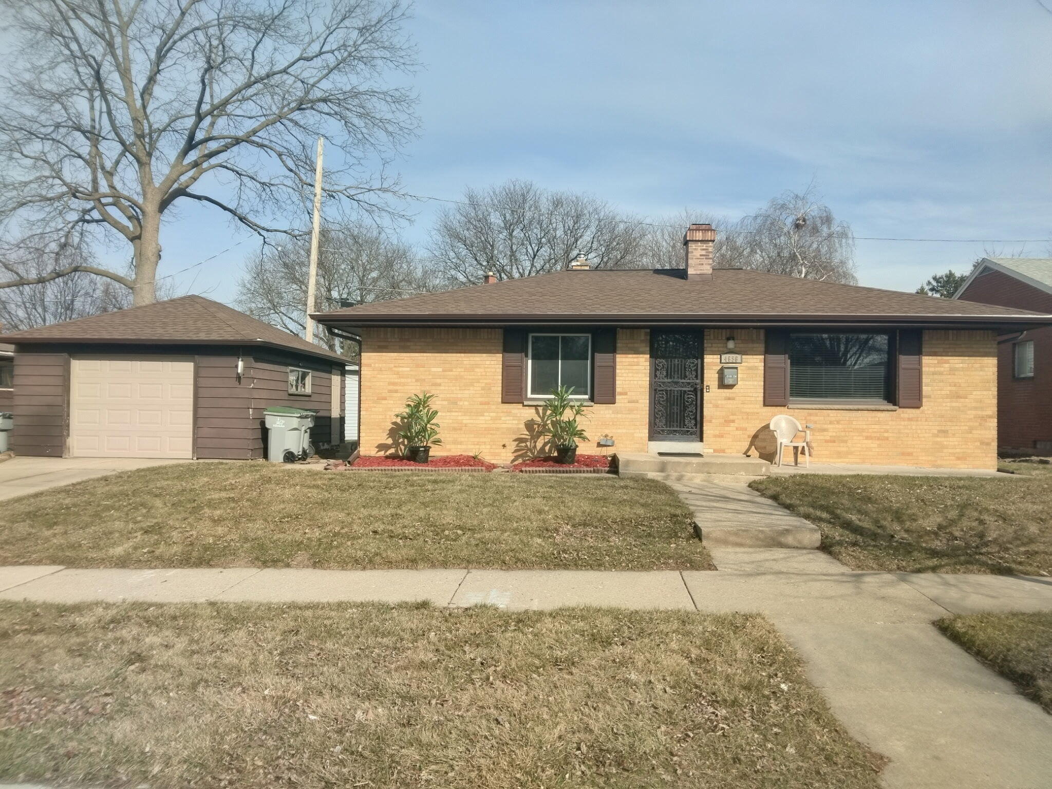 4656 North 66th Street Milwaukee, WI 53218 - Photo 1 of 1 Front