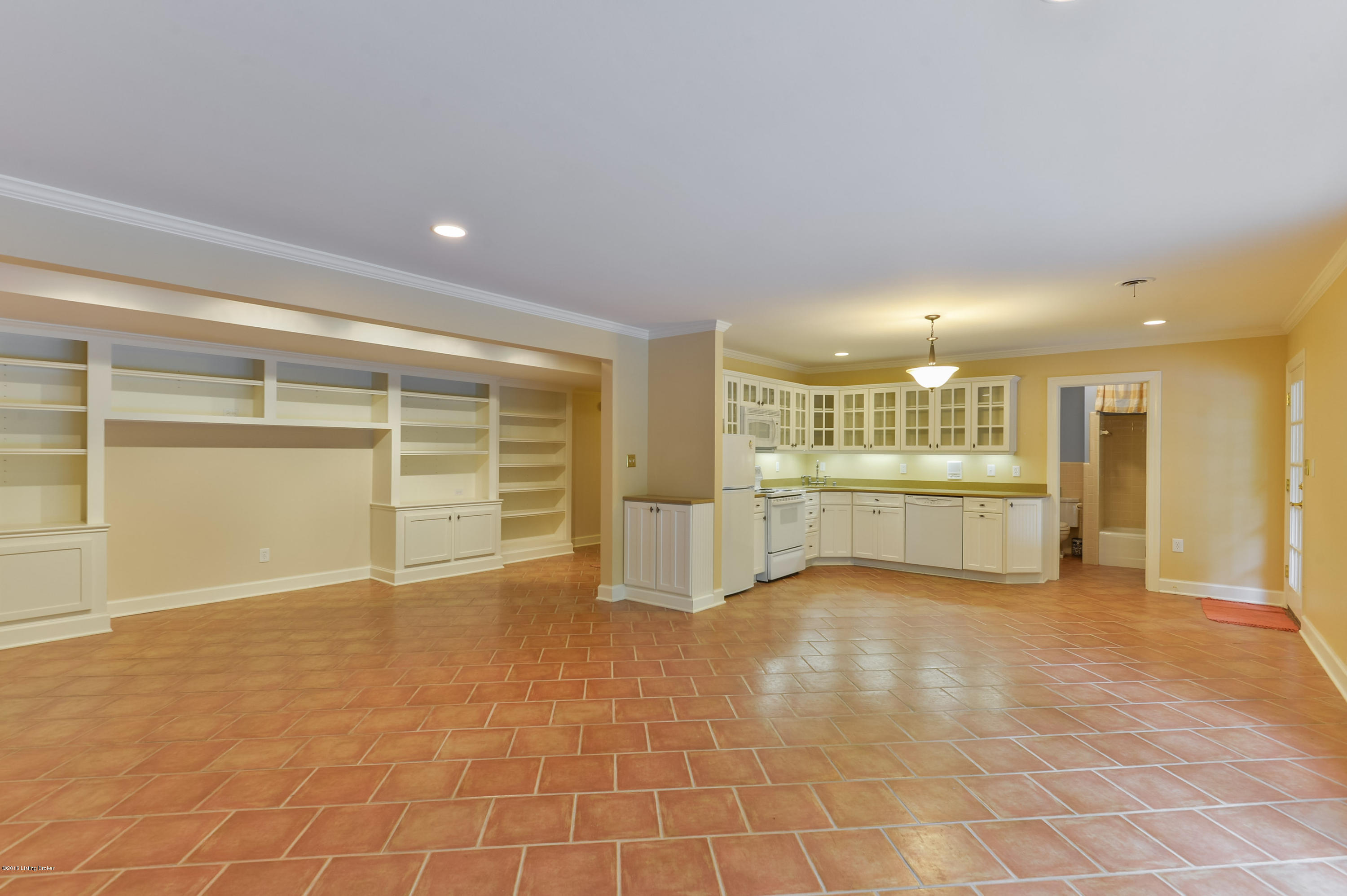46 Calumet Road Louisville, KY 40207 - Photo 25 of 35 39 LSIR 20160502