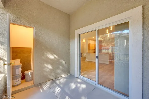 $1,795 | 1008 Domnus Lane, Unit 201, Las Vegas, NV 89144
