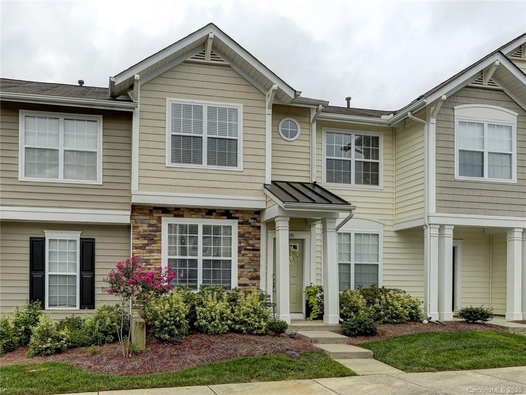 128 Chimney Rock Lane Fort Mill, SC 29708 - Photo 2 of 39 Gallery Image 2
