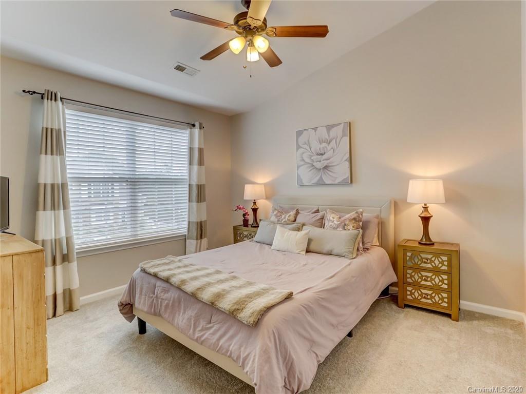 128 Chimney Rock Lane Fort Mill, SC 29708 - Photo 23 of 39 Gallery Image 23