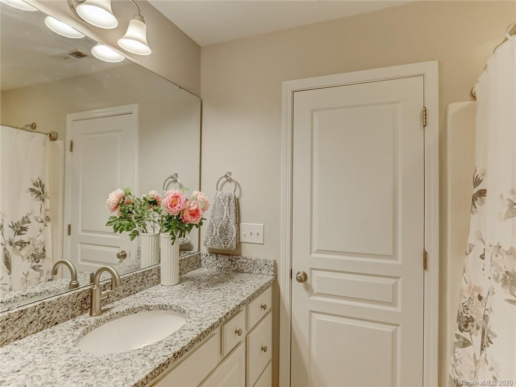128 Chimney Rock Lane Fort Mill, SC 29708 - Photo 28 of 39 Gallery Image 28