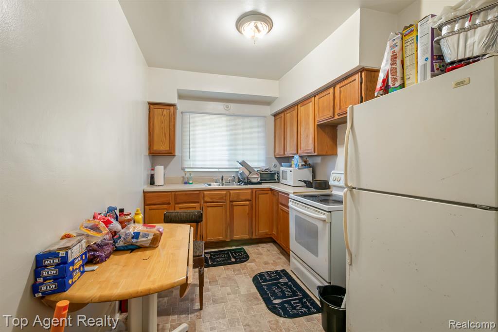 3958 Buckingham Detroit, MI 48224 - Photo 13 of 45