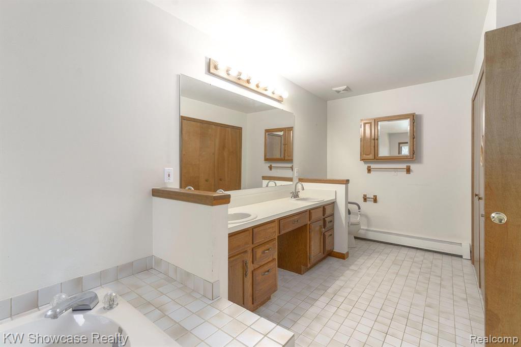6575 Ridgewood Road Clarkston, MI 48346 - Photo 33 of 58