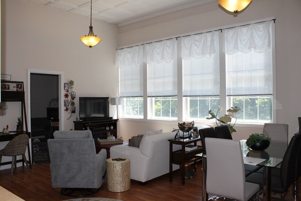 42 Phillips Road, Unit 7 Holden, MA 01520 - Photo 11 of 31 Gallery Image 11