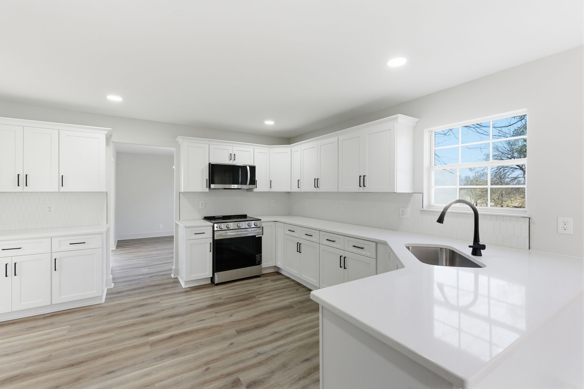 701 Rocky Ridge Circle La Vergne, TN 37086 - Photo 13 of 43