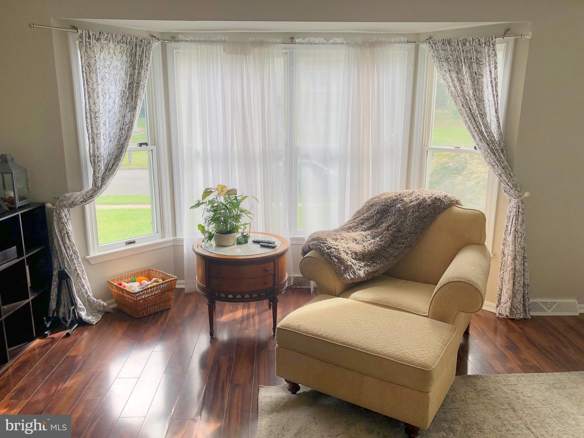 16 Country Hamilton, NJ 08690 - Photo 6 of 22 Gallery Image 6