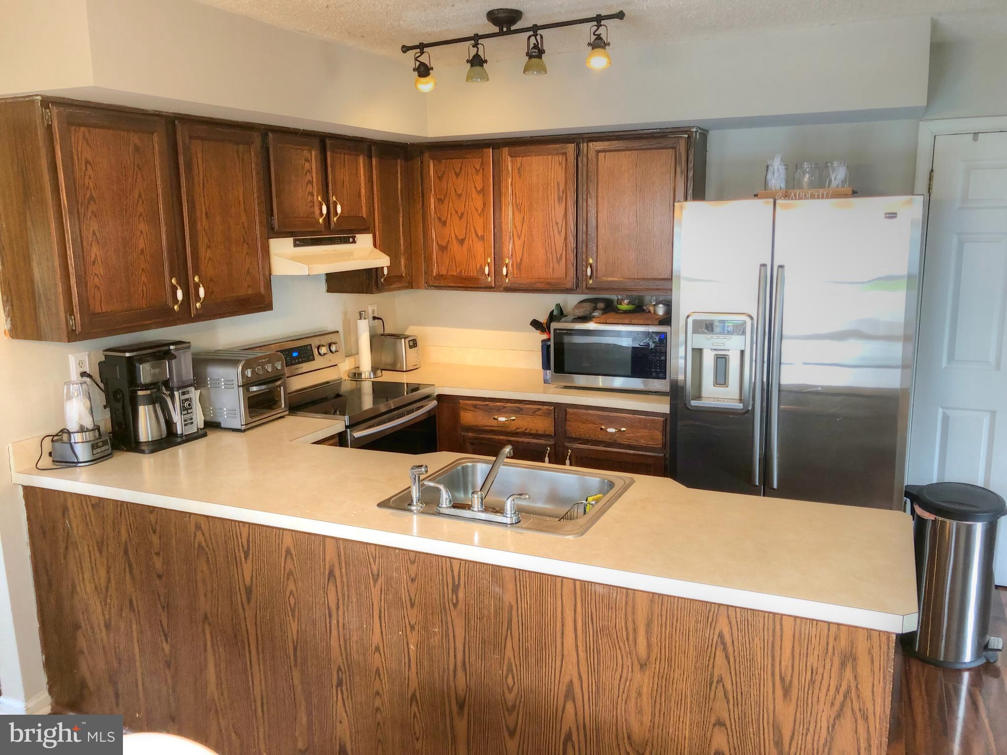 16 Country Hamilton, NJ 08690 - Photo 10 of 22 Gallery Image 10