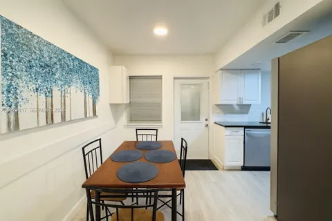 $949,900 | 1509 Northeast 109th Street, Miami, FL 33161