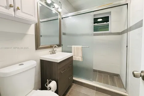 $949,900 | 1509 Northeast 109th Street, Miami, FL 33161