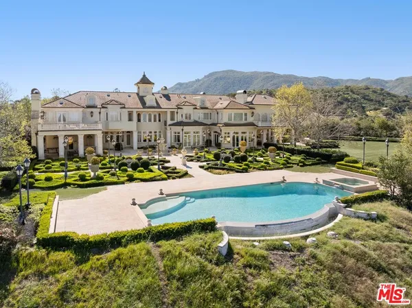 $19,999,000 | 2500 White Stallion Road, Thousand Oaks, CA 91320
