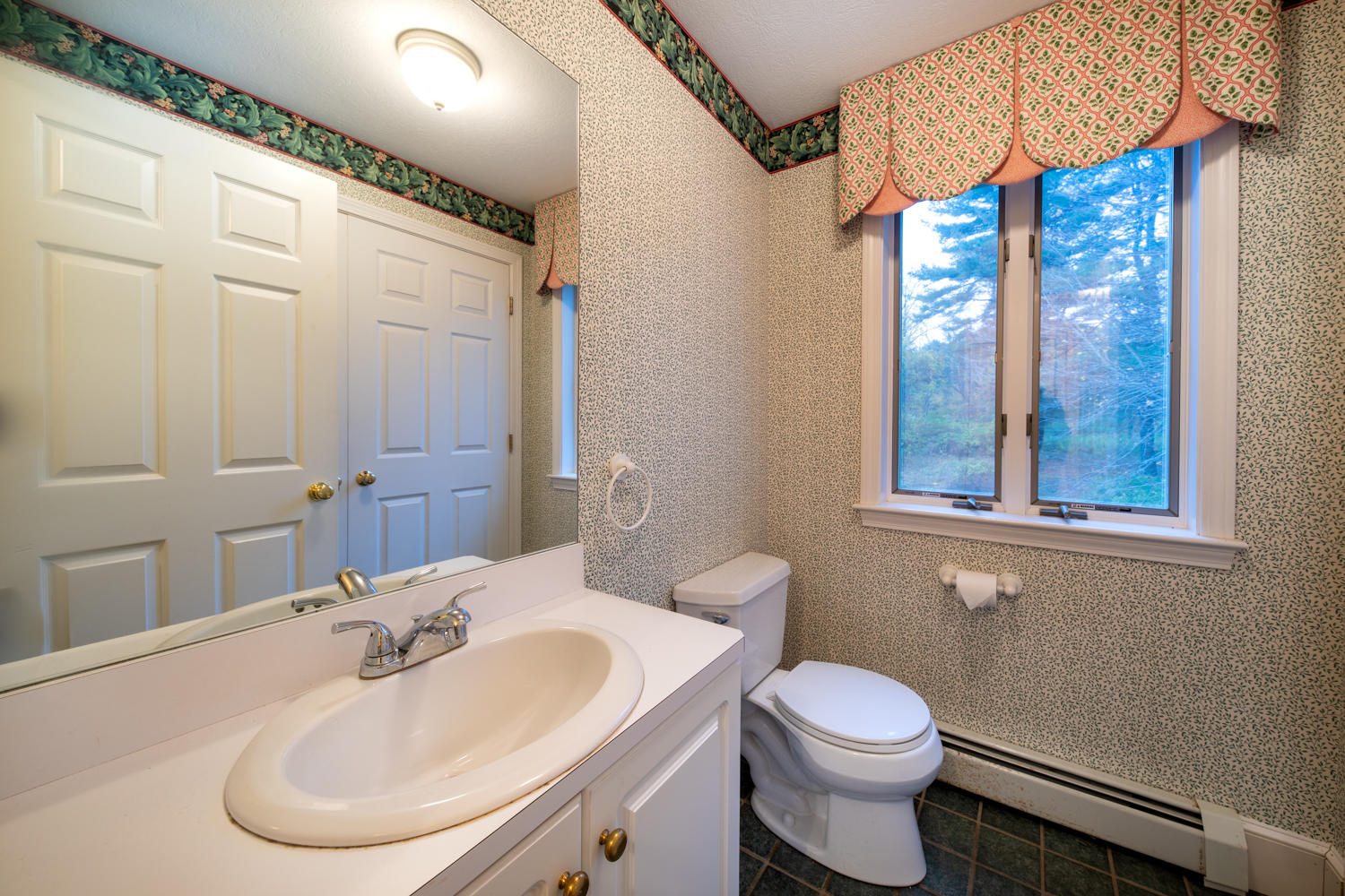 45 Evergreen Farms Road Scarborough, ME 04074 - Photo 15 of 47 45 Evergreen Farms-24