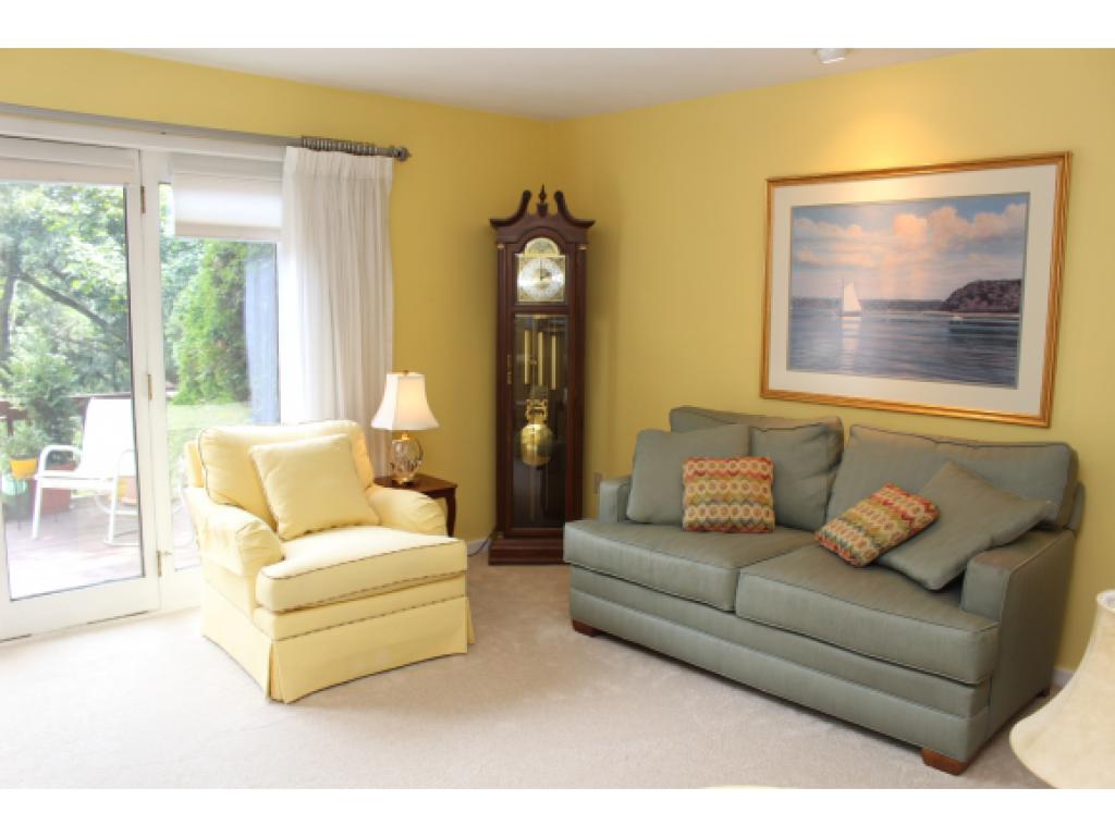 30 Thornhill Road, Unit 30 Stratham, NH 03885 - Photo 3 of 14