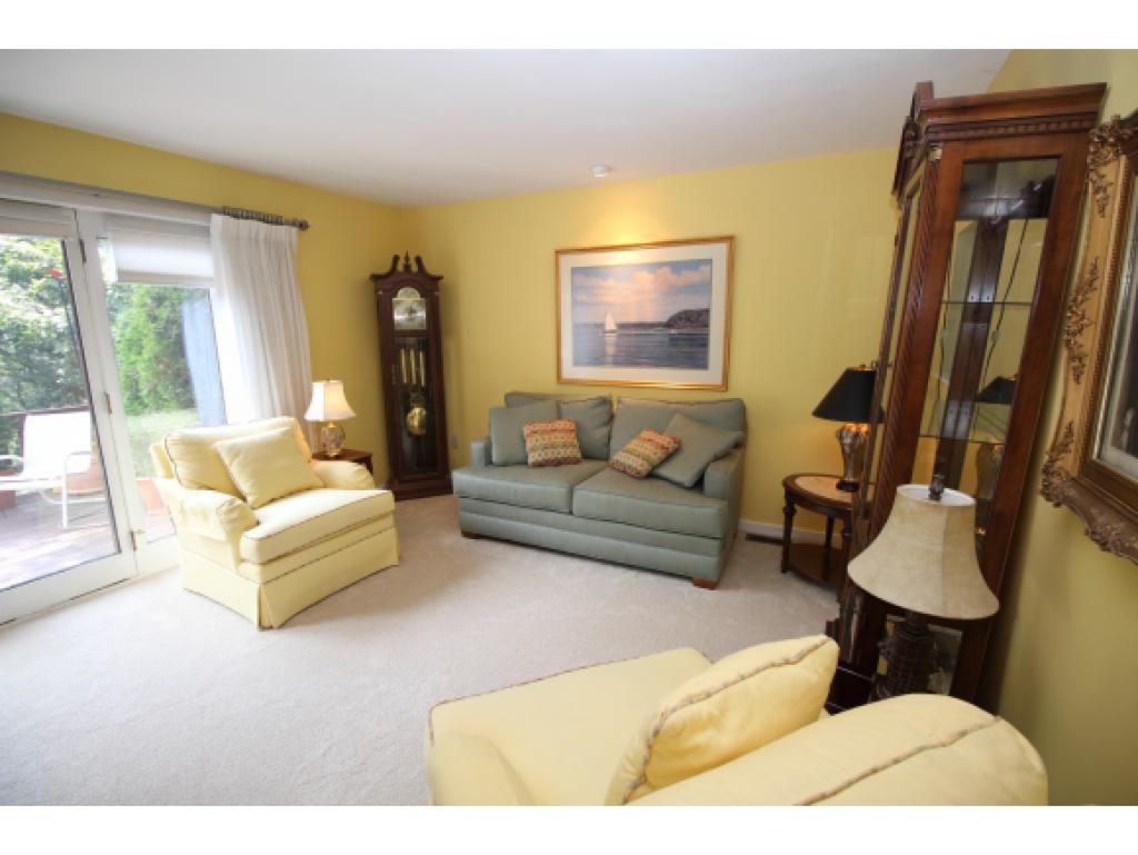 30 Thornhill Road, Unit 30 Stratham, NH 03885 - Photo 4 of 14