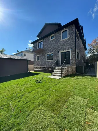 $2,599,500 | 17-11 201st Street | Clearview