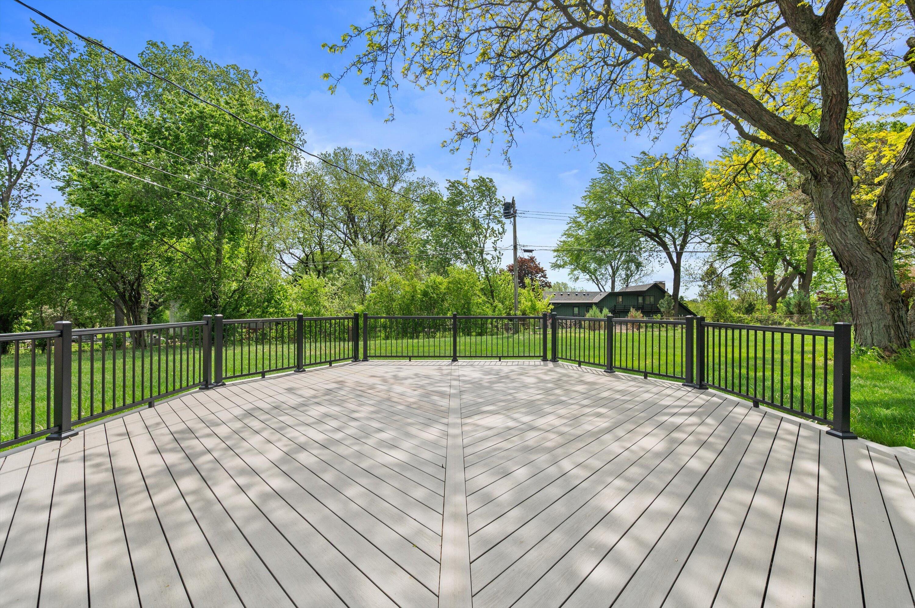 850 North Janacek Road Brookfield, WI 53045 - Photo 6 of 44 Large composite deck