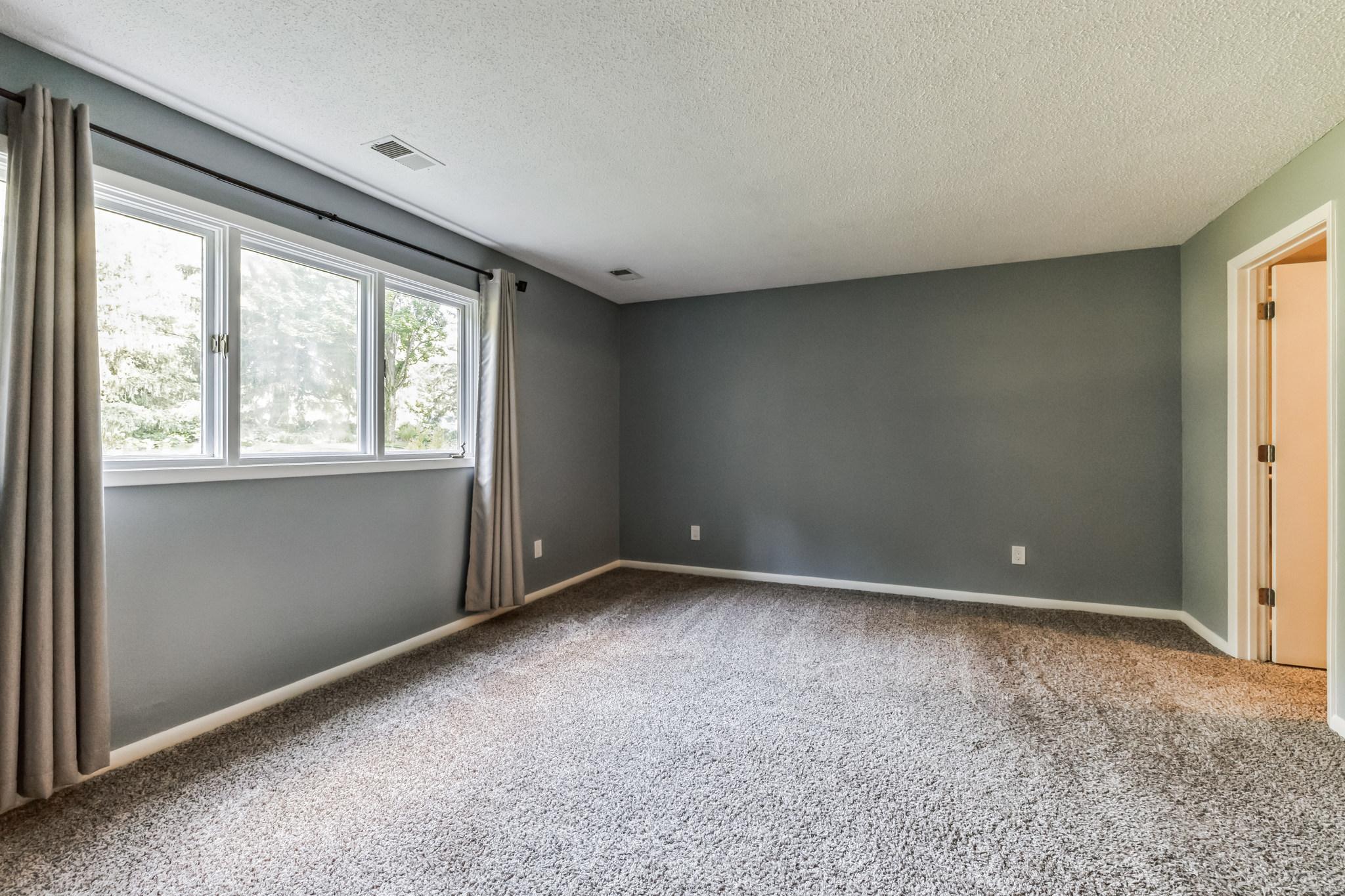 9505 Club House Road Eden Prairie, MN 55347 - Photo 17 of 17 Gallery Image 17