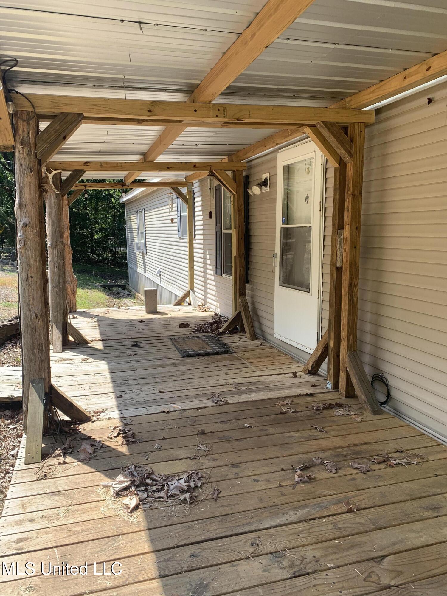 4 County Road 533 Como, MS 38619 - Photo 20 of 24 IMG_2311