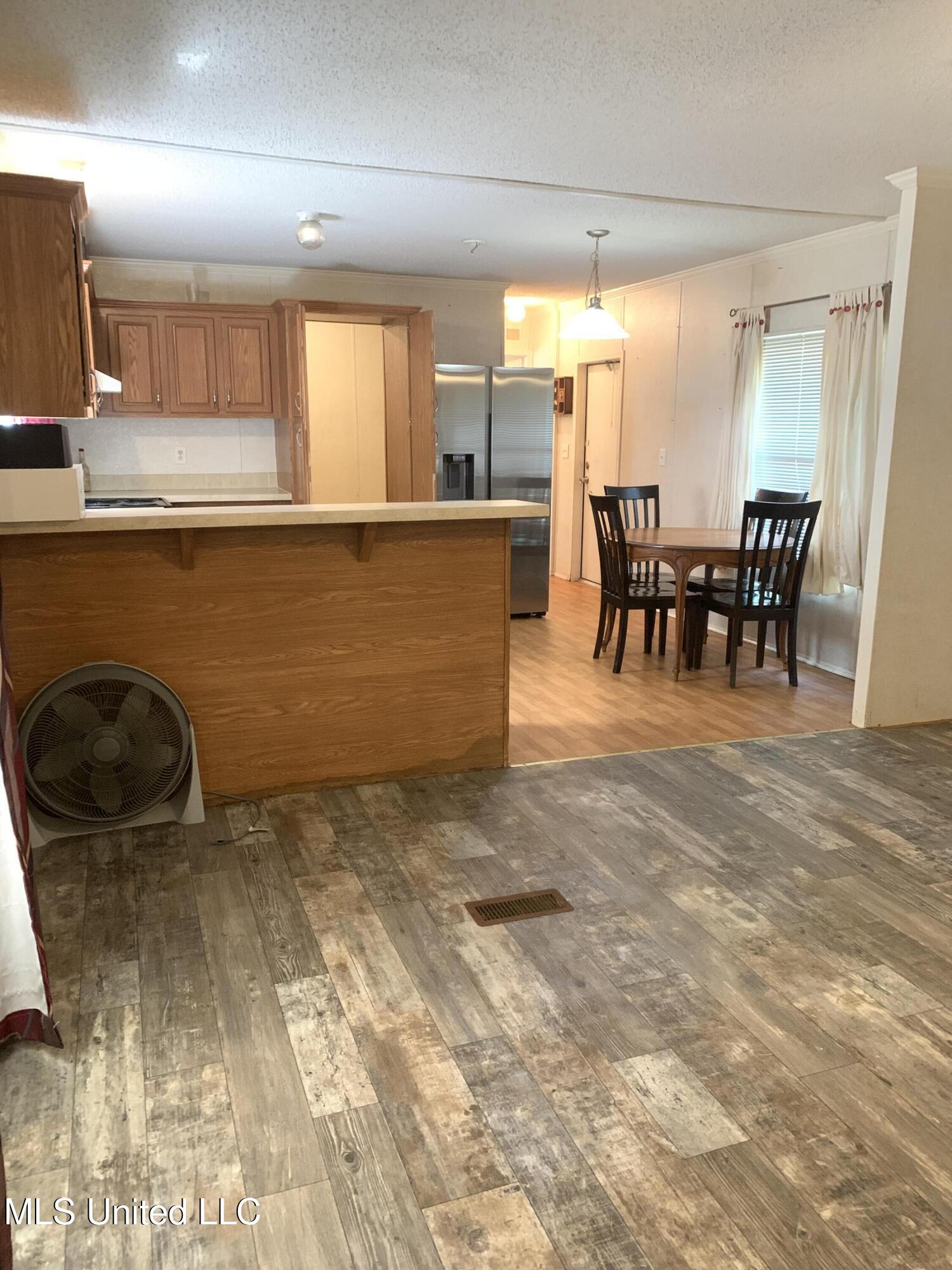 4 County Road 533 Como, MS 38619 - Photo 4 of 24 IMG_2292