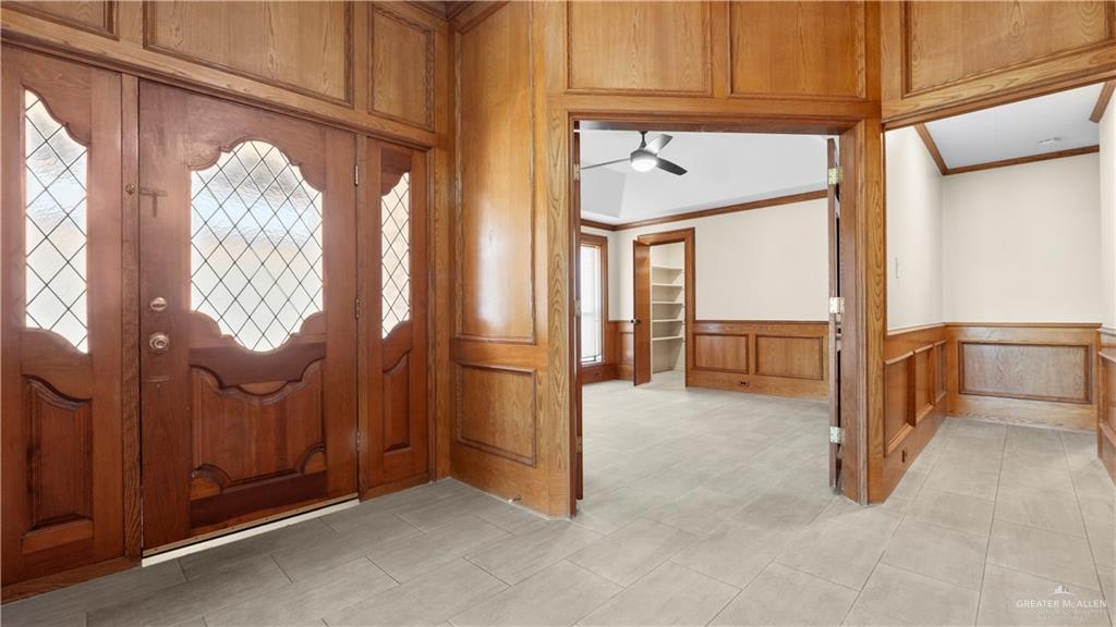 814 Rio Grande Drive Mission, TX 78572 - Photo 3 of 29 a view of front door with hallway